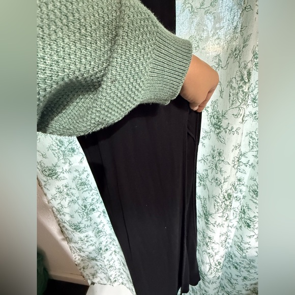 Indah
Thea Maxi Dress W/ Cutouts Black - Picture 5 of 5